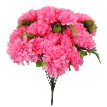 Bukiet 18 chryzantem w kolorze różowym z liśćmi 60 cm