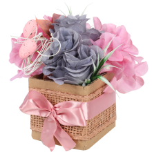 Różowy Stroik Wielkanocny Flower Box z Jajeczkami i Kwiatami Sztucznymi