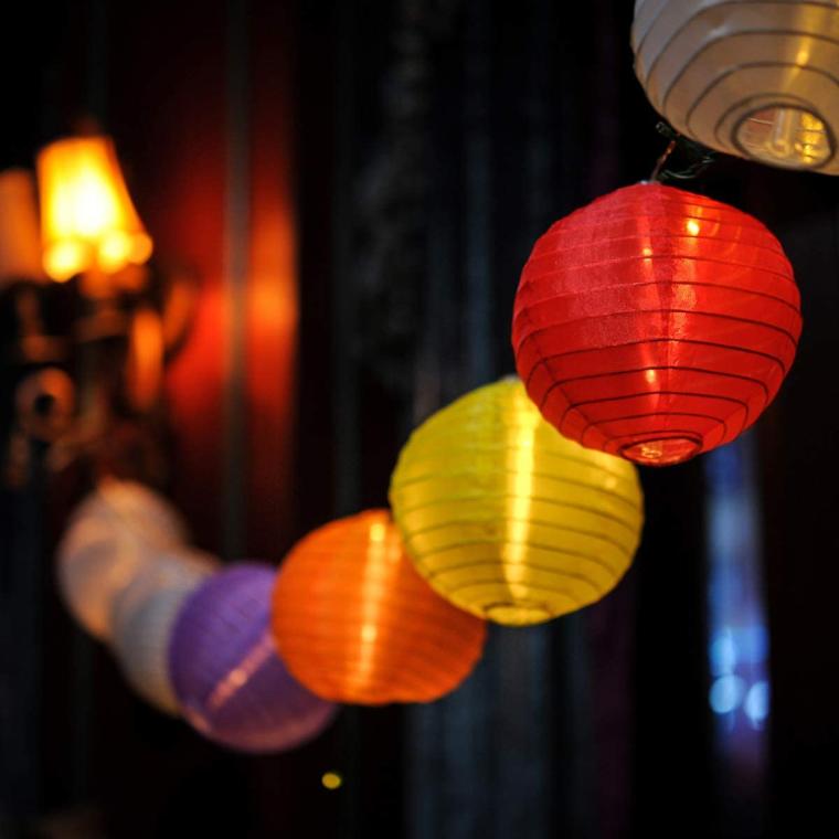 Kolorowe Lampki Solarne na Sznurze do Dekoracji Ogrodu, 10 LED, Odporny na Warunki Pogodowe