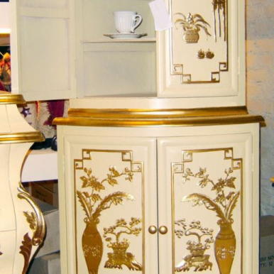 Kremowa gablotka [YK0257]