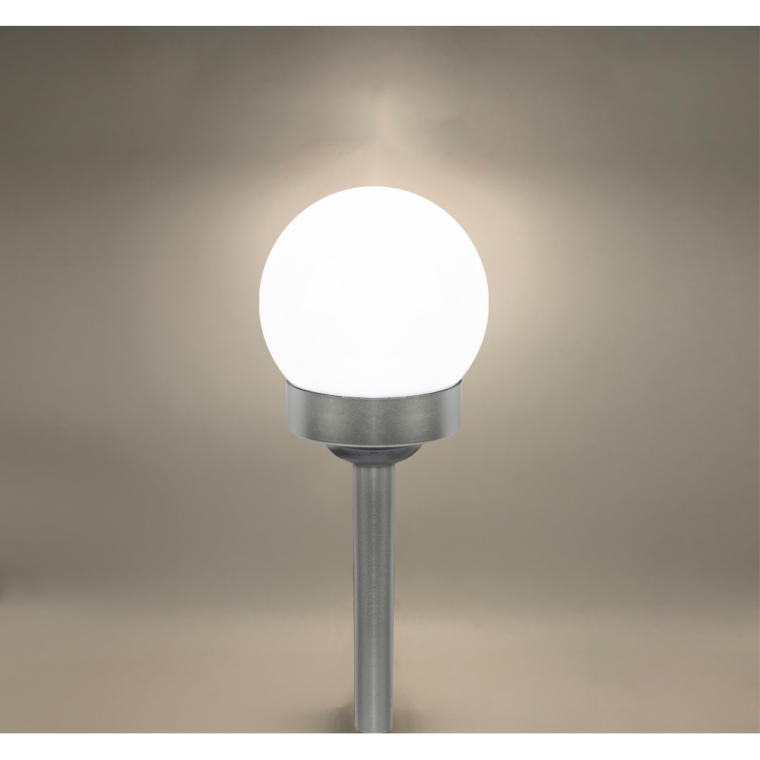 Zestaw 10 Srebrnych Lamp Słupkowych z Solarnym Zasilaniem i Czujnikiem Zmierzchu