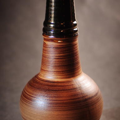 Wazon brązowy[QX82174-3]