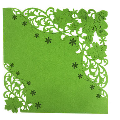 Filcowa Serweta Wiosenna w Kolorze Zielonym 28x28 cm z Motywem Kwiatowym