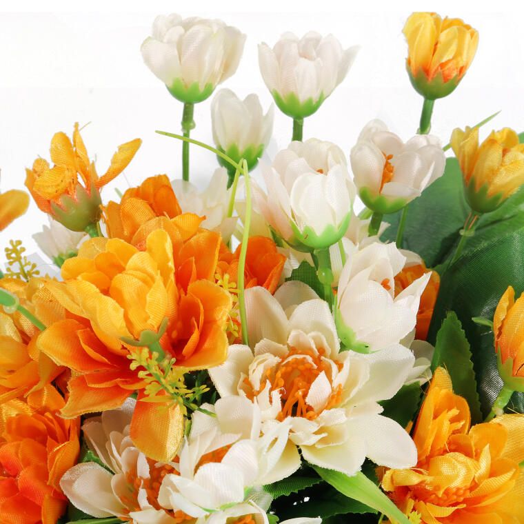 BUKIET 12 DROBNYCH DALII Z DUŻYMI LIŚĆMI 42 CM POMARAŃCZOWO BIAŁY