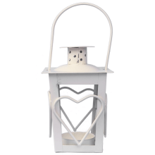 Biała Metalowa Latarenka z Motywem Serca na Świeczki Tealight 12 cm