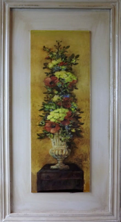 Obraz wysoka kompozycja kwiatów w donicy 1 w rozmiarze 30 x 56 cm