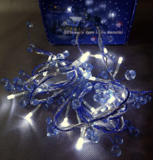 2m Girlanda z Niebieskimi Kryształkami i Białym Oświetleniem LED, 24V, do użytku wewnątrz