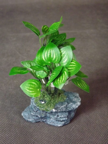 Miniatura Drzewka Bonsai o Wielkości 12x10cm z Zielonymi Listkami