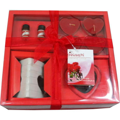 Zestaw Prezentowy Czerwone Serca - Świeczki, Świecznik, Kominek i Olejki Aromatyczne