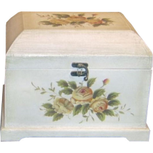 Kuferek Drewniany z Ręcznie Malowanymi Kwiatami - Rozmiar Mniejszy