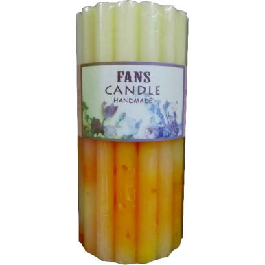 Pomarańczowa świeca 7,4x15 cm